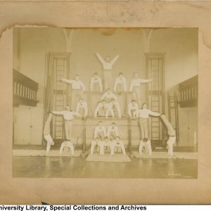 South Side Turners Men's Athletic Group in pyramid formation.